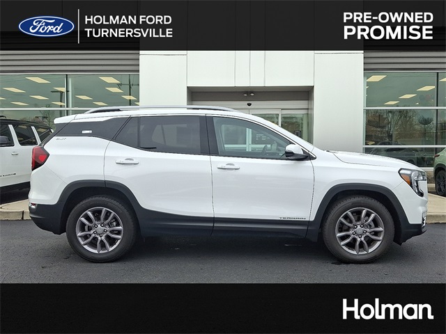 2023 GMC Terrain SLT's photo