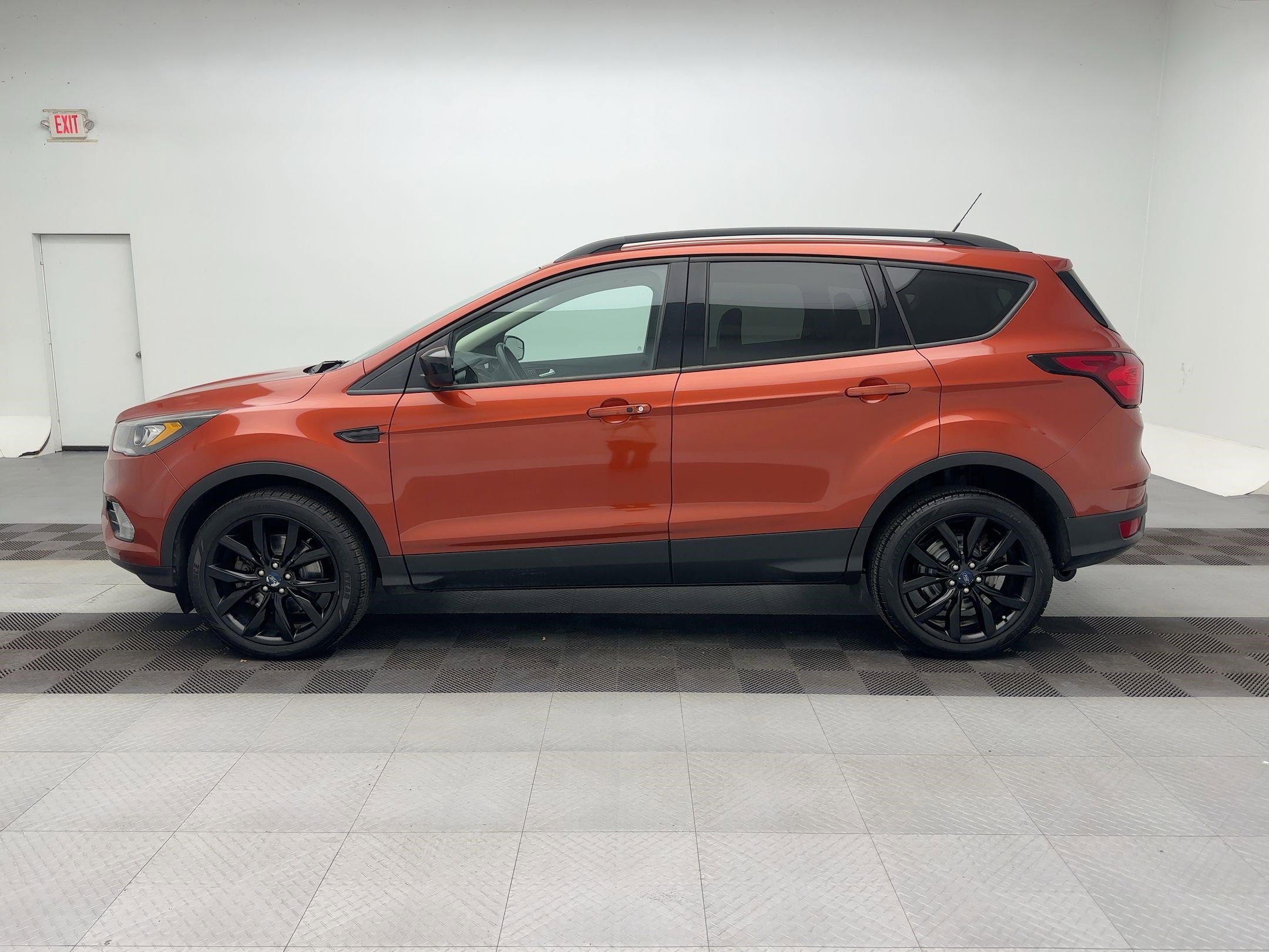 2019 Ford Escape SE photo 2