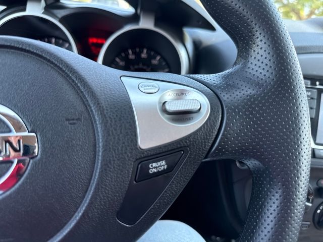 2016 Nissan Juke S photo 19