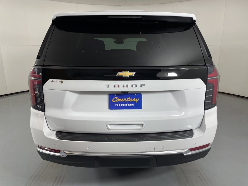 2025 Chevrolet Tahoe LS photo 4