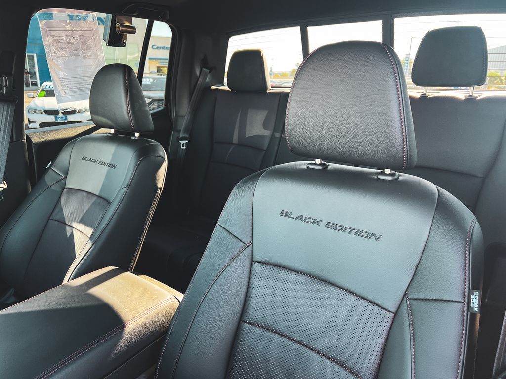 2025 Honda Ridgeline Black Edition photo 27