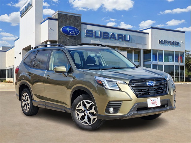 2023 Subaru Forester Premium's photo