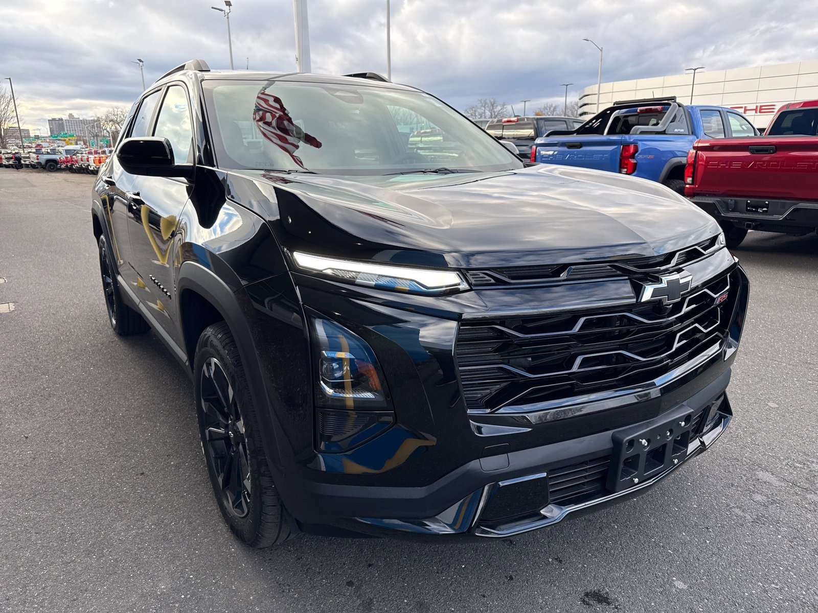 2026 Chevrolet Equinox RS photo 2