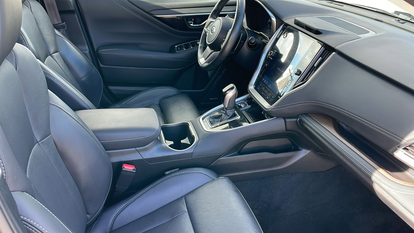2022 Subaru Outback Limited photo 31