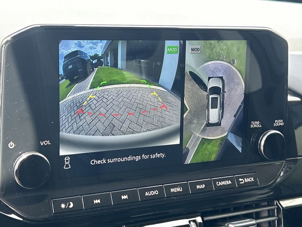 2024 Nissan Pathfinder SL photo 22
