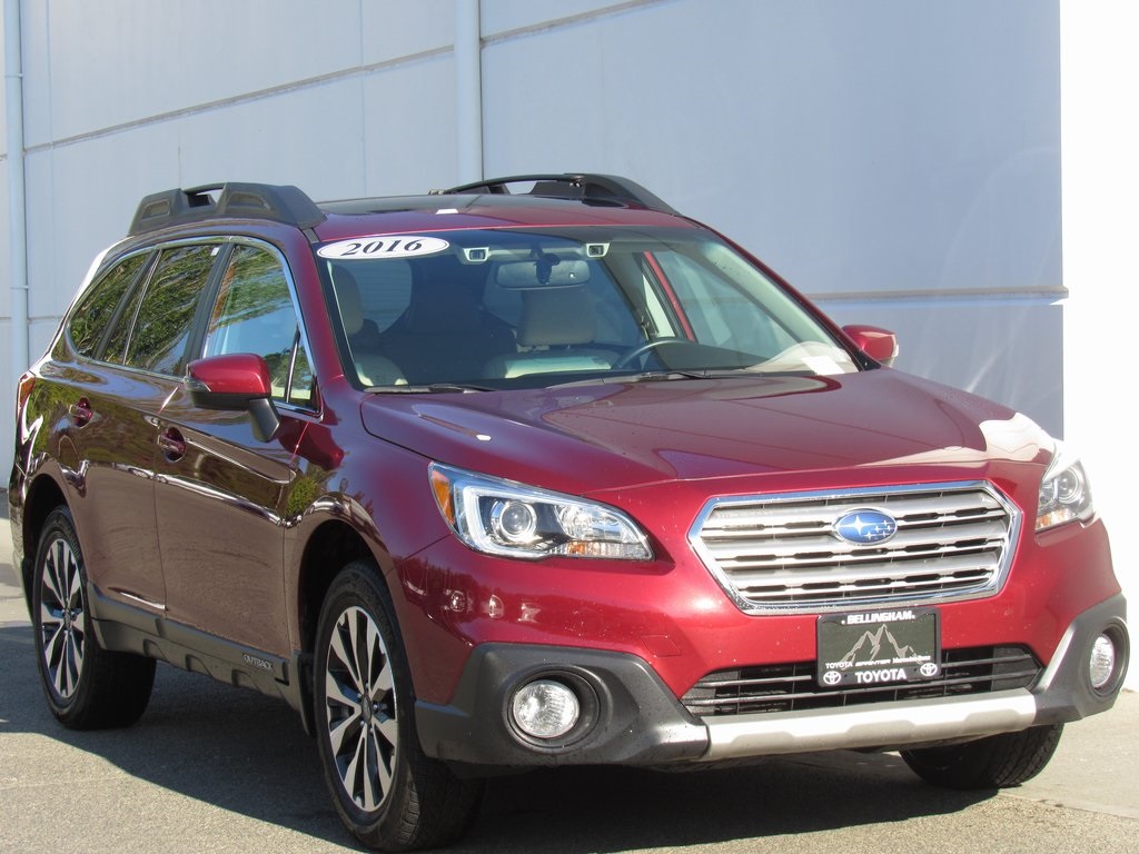 2016 Subaru Outback Limited photo 2
