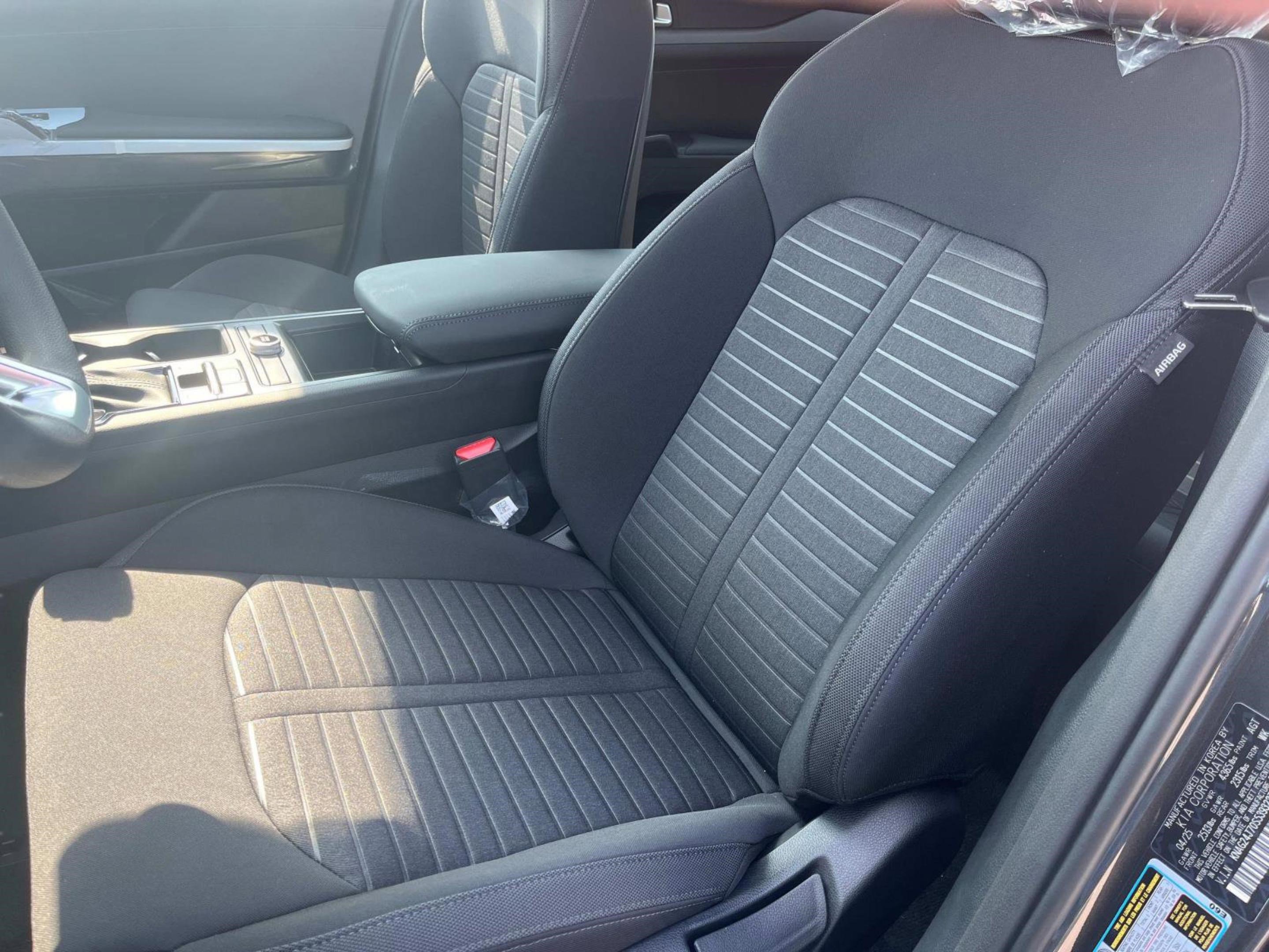 2025 Kia K5 LXS photo 18