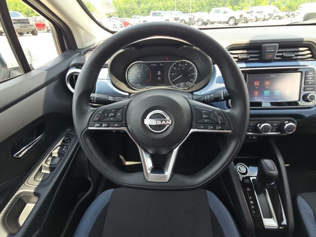 2025 Nissan Versa 1.6 SV photo 21