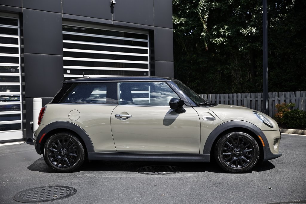 2020 Mini Cooper Signature photo 3