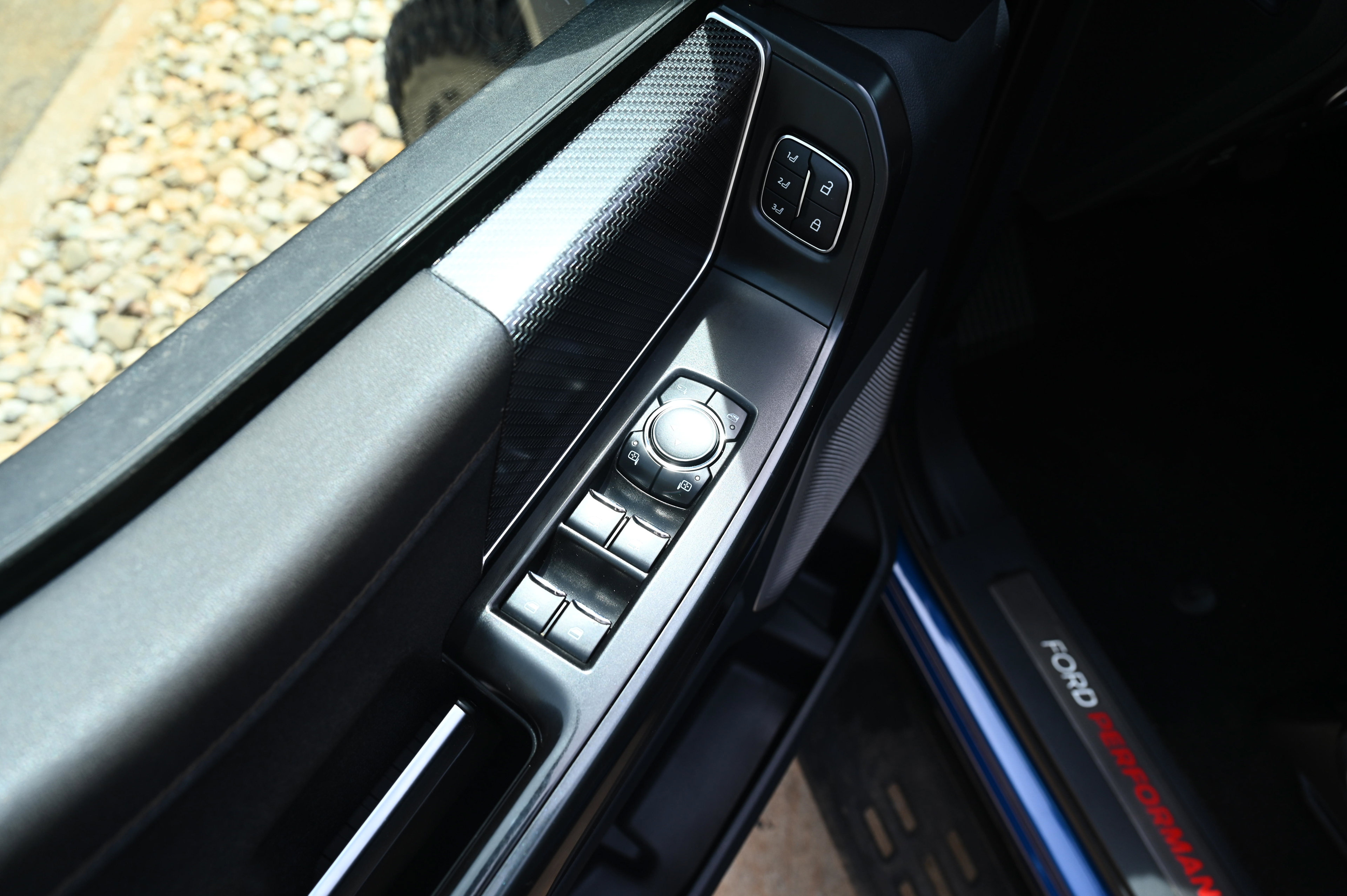 2022 Ford F-150 Raptor photo 19