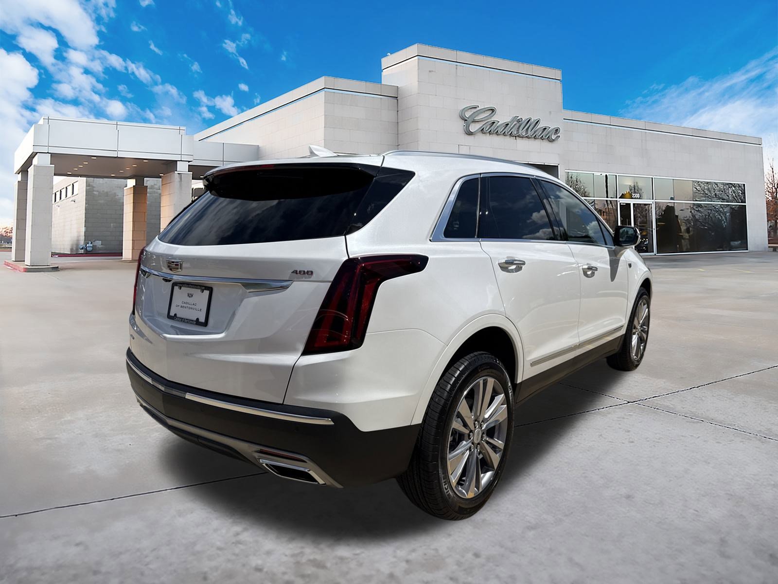 2025 Cadillac XT5 Premium Luxury photo 3