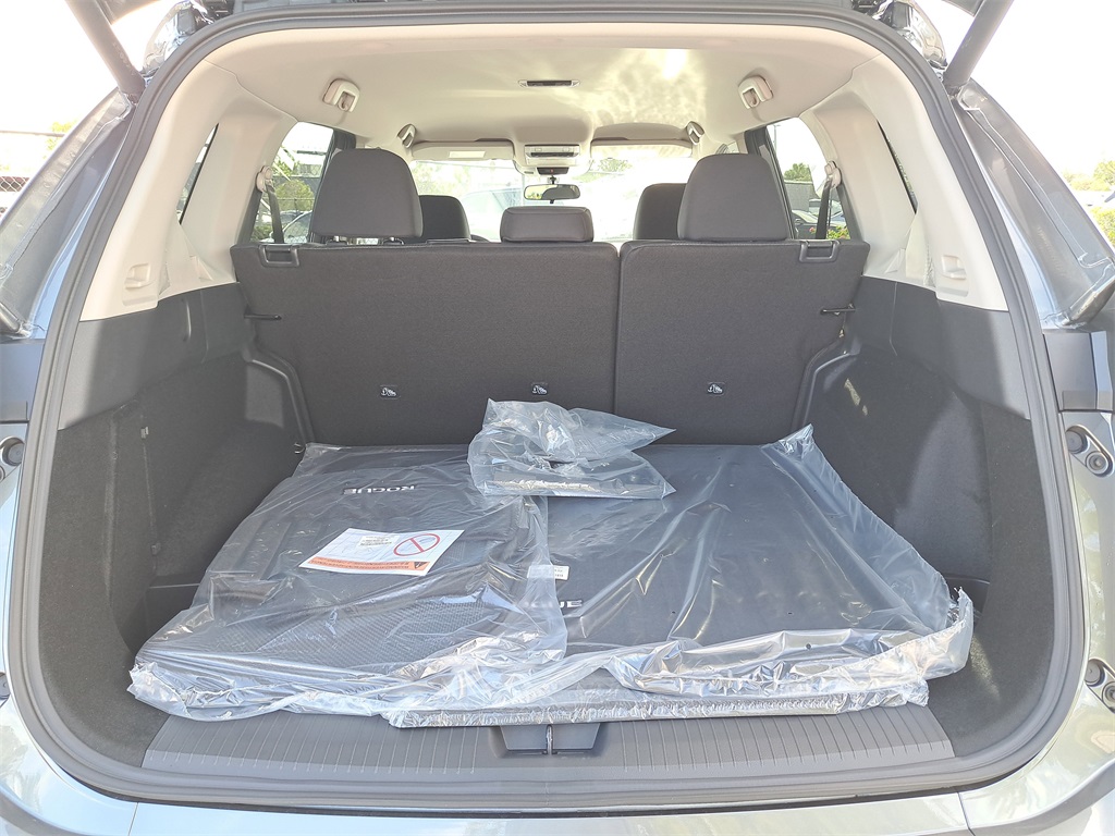 2026 Nissan Rogue SV photo 10