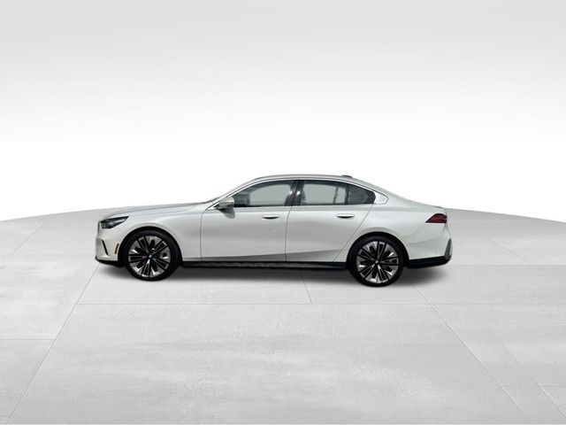 2024 Bmw 530i xDrive photo 2