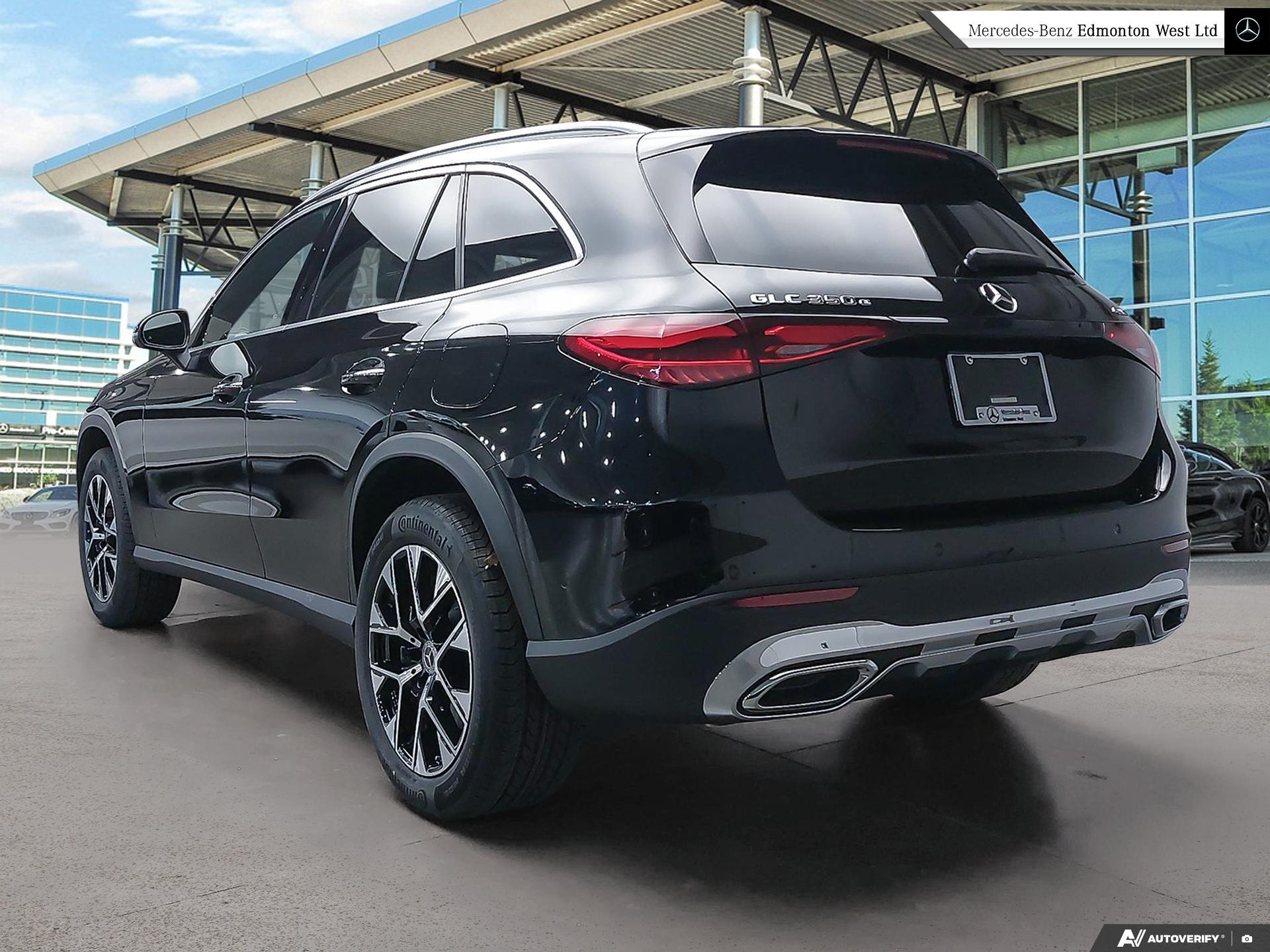 2026 Mercedes Benz GLC 350e 4MATIC photo 4