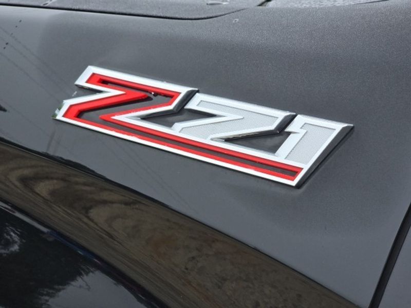 2020 Chevrolet Silverado 1500 LT photo 7