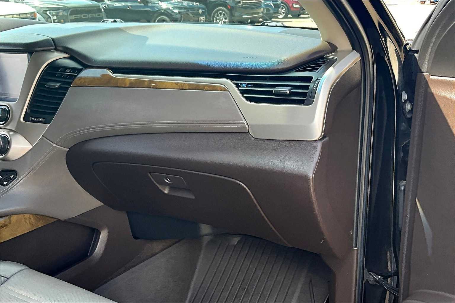 2017 Gmc Yukon Denali photo 18