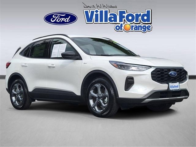 2025 Ford Escape ST-Line's photo