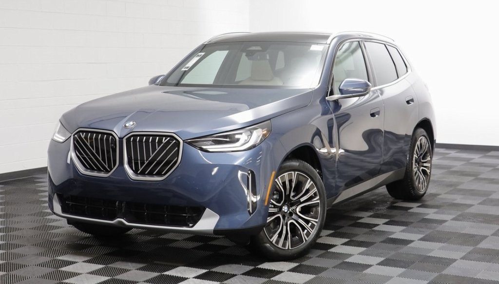 2026 BMW X3 30's photo