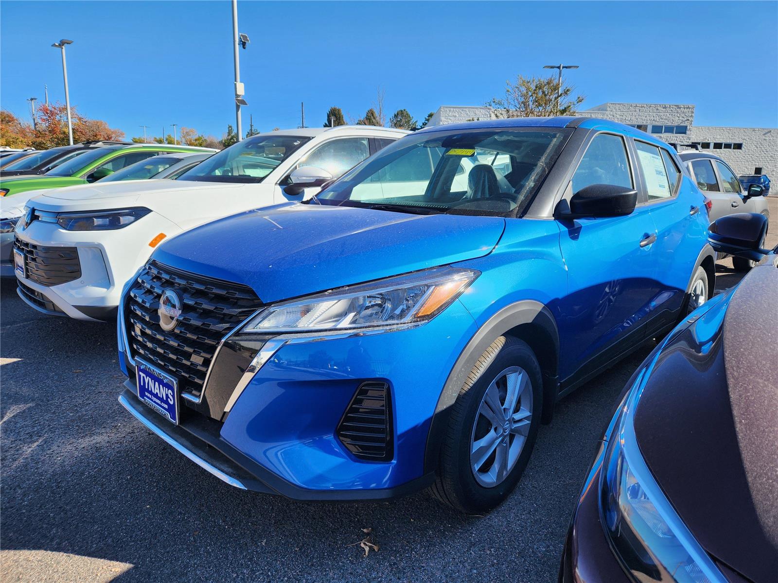 2025 Nissan Kicks Play S photo 3