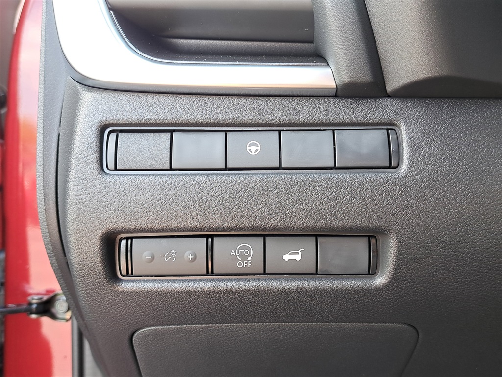 2026 Nissan Rogue SV photo 23