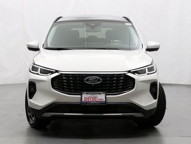2026 Ford Escape Platinum photo 4