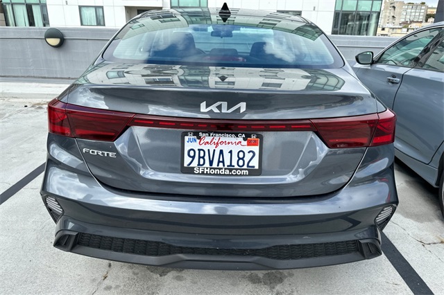 2022 Kia Forte LXS photo 3