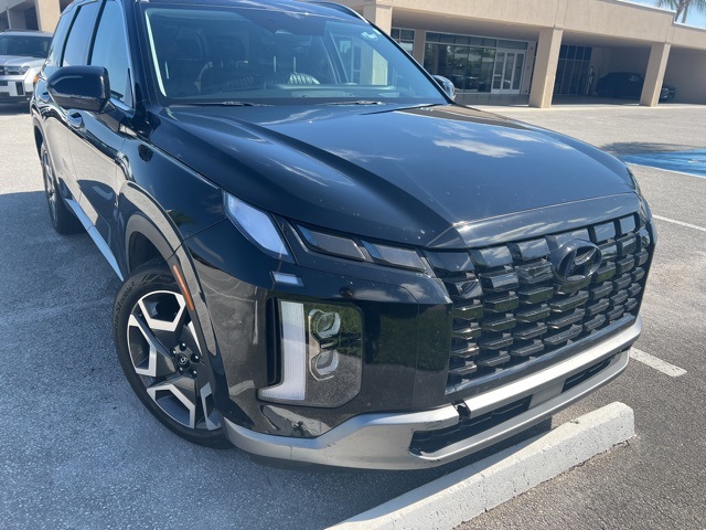 2024 Hyundai Palisade Limited photo 2