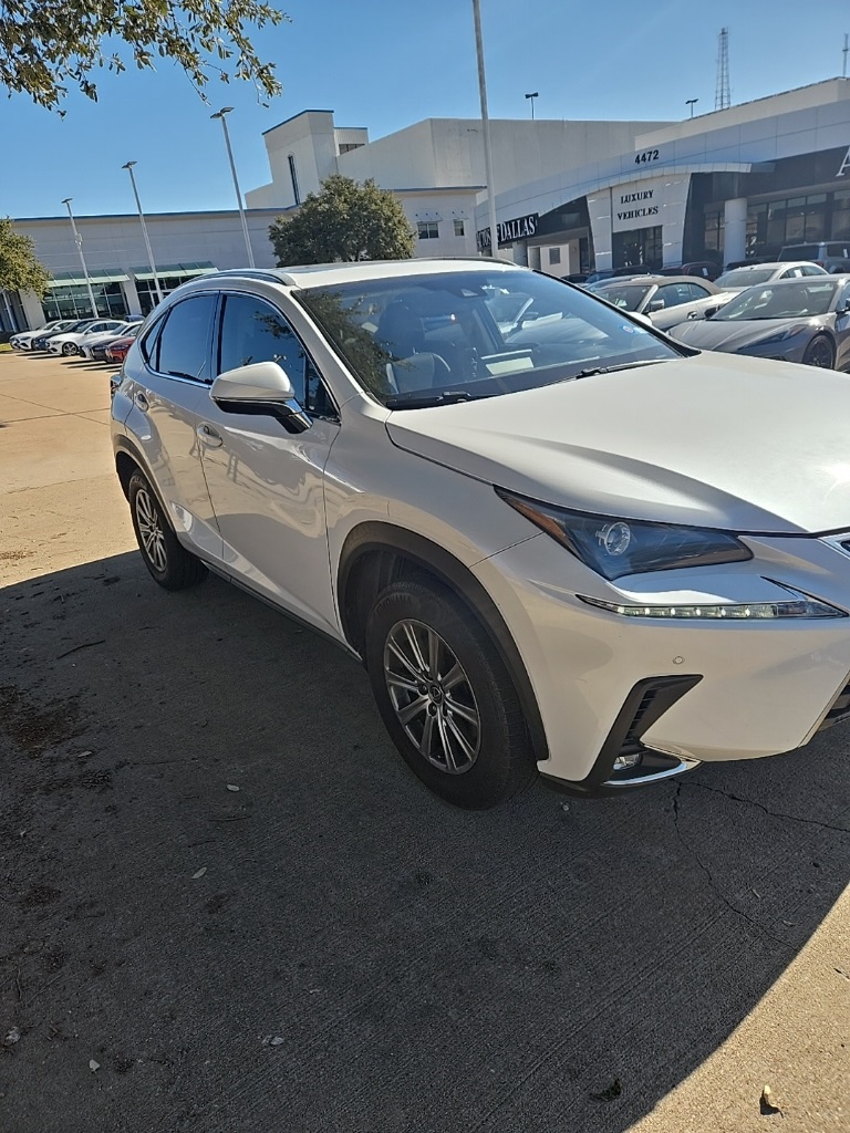2019 Lexus NX 300's photo