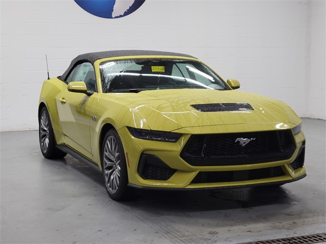 2025 Ford Mustang GT Premium Convertible photo 2