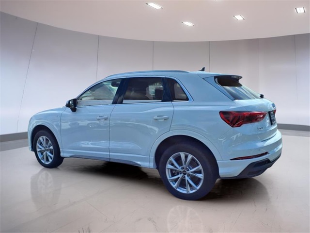 2025 Audi Q3 S line Premium photo 3