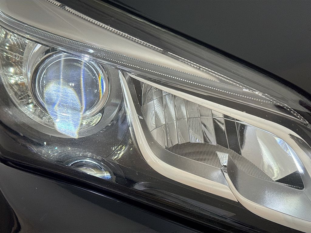 2015 Infiniti QX80 photo 36