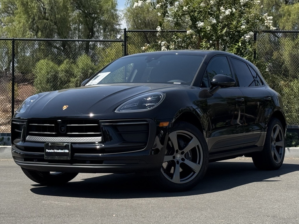 2025 Porsche Macan