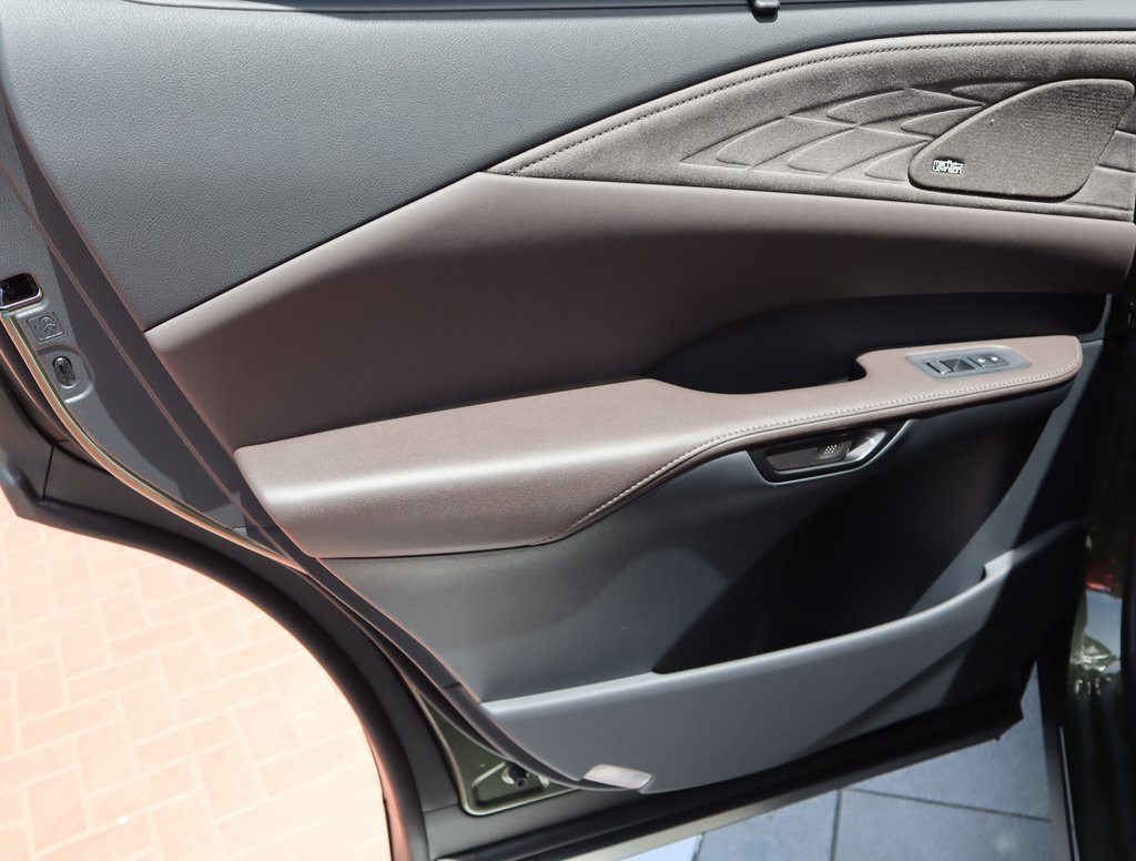 2025 Lexus RX 450h+ Luxury AWD photo 25