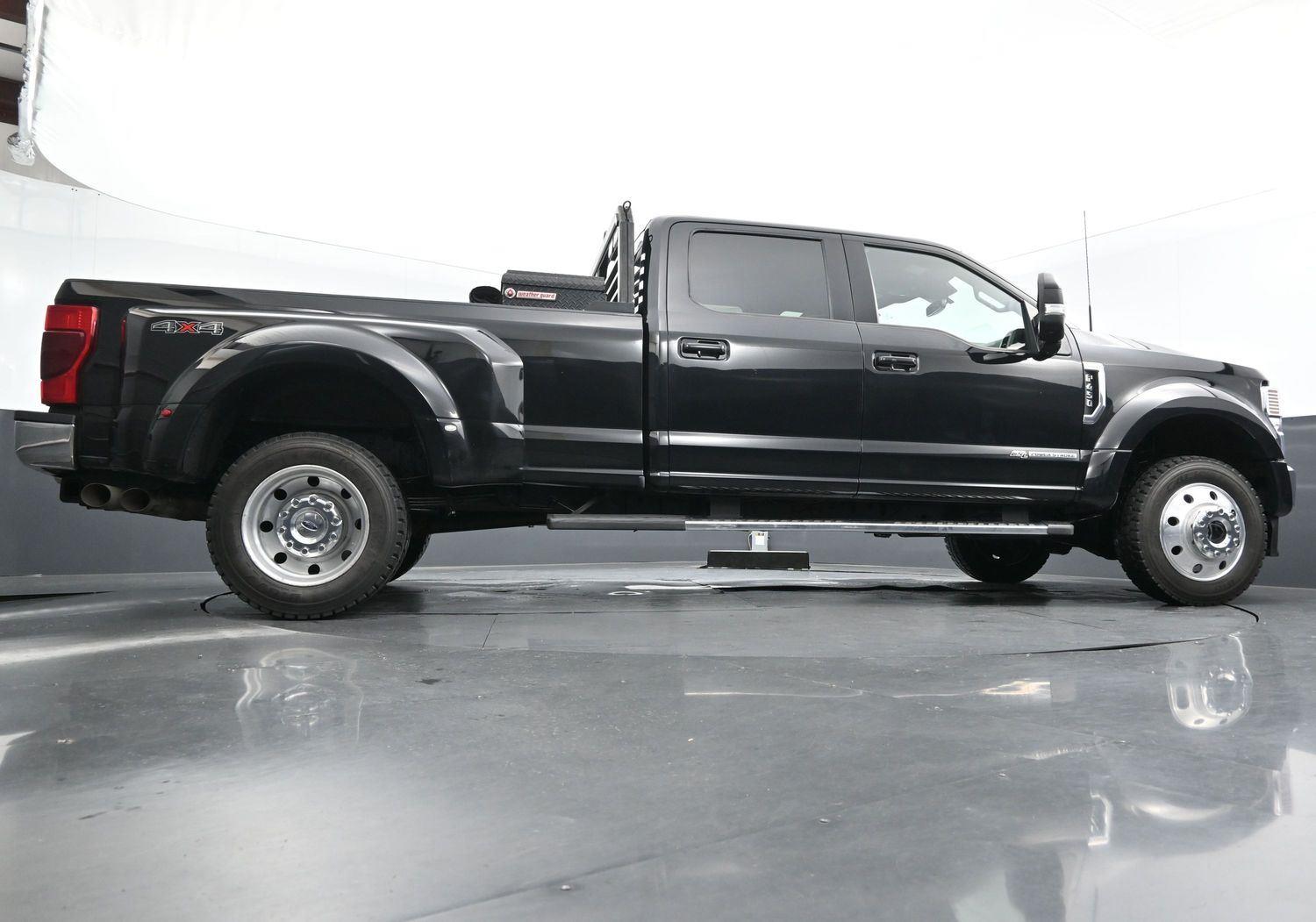 2022 Ford F-450 Lariat photo 46