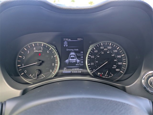 2022 Infiniti Q60 Luxe photo 28