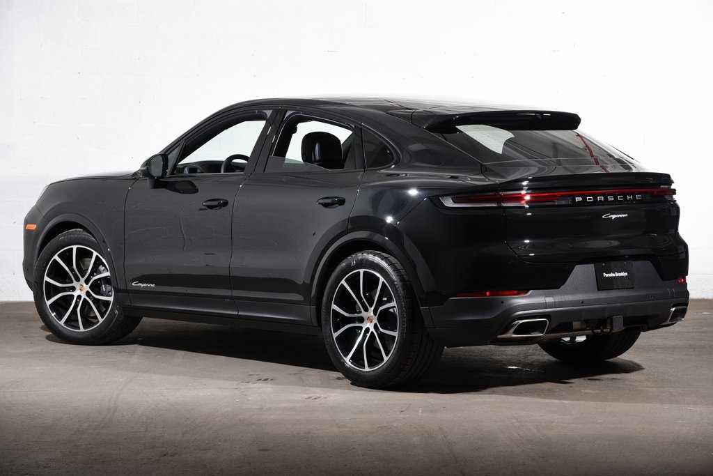 2025 Porsche Cayenne Coupe photo 3