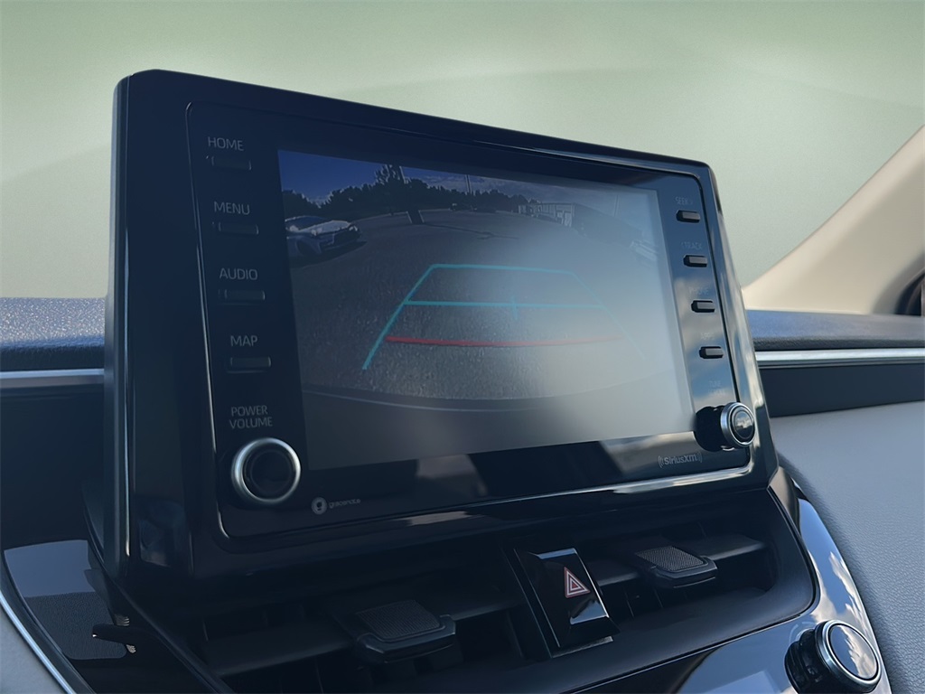2022 Toyota Corolla Cross LE photo 16