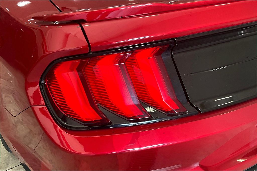 2021 Ford Mustang GT Premium photo 24