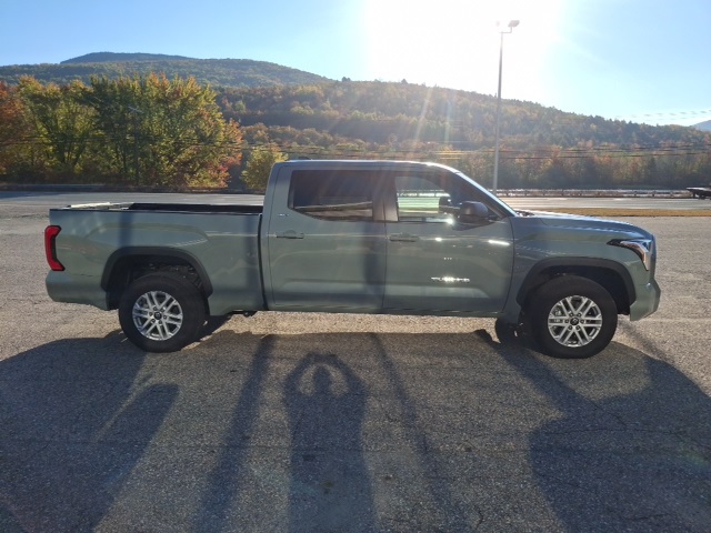 2025 Toyota Tundra SR5 photo 2