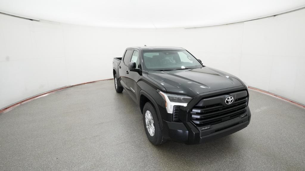 2026 Toyota Tundra SR5 CrewMax photo 32