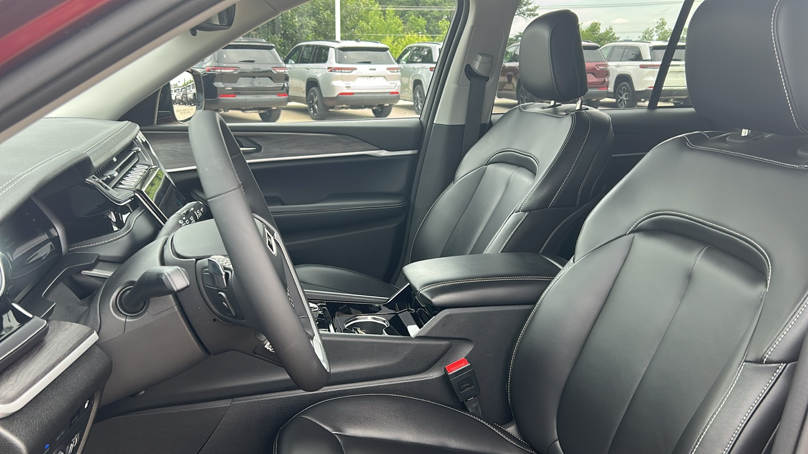 2023 Jeep Cherokee Base photo 10