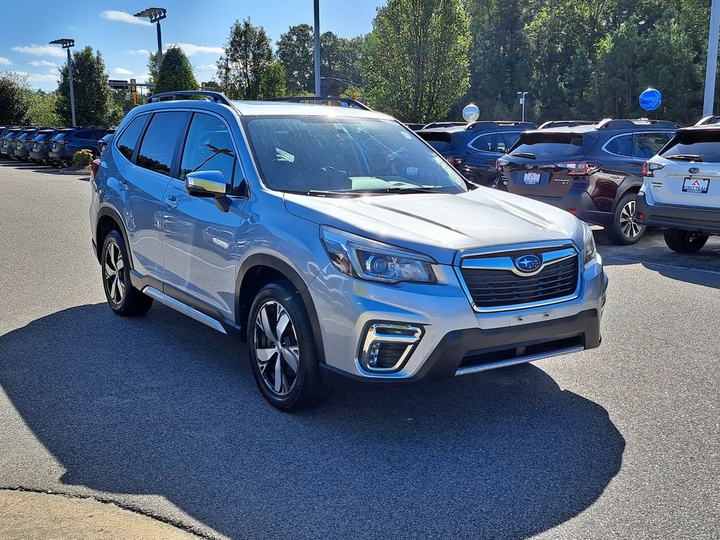 2020 Subaru Forester Touring photo 3