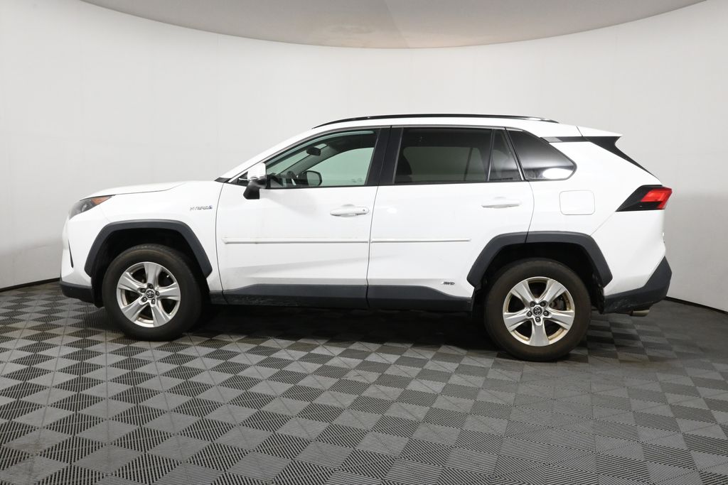 2019 Toyota RAV4 Hybrid LE photo 2
