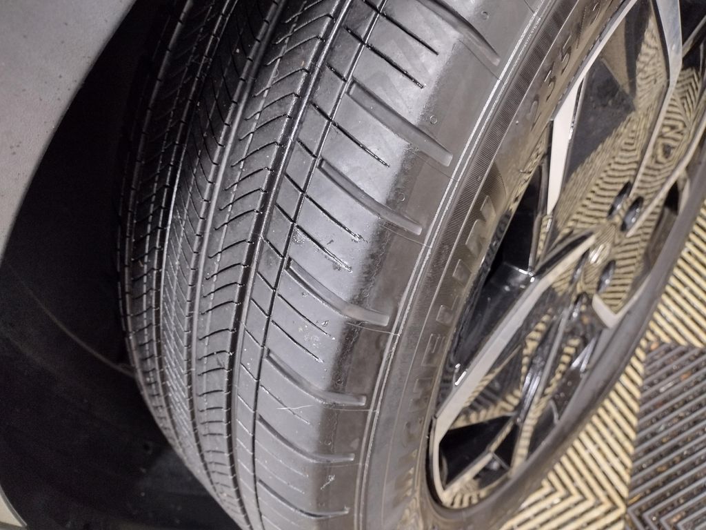 2023 Hyundai Ioniq 5 SEL photo 3