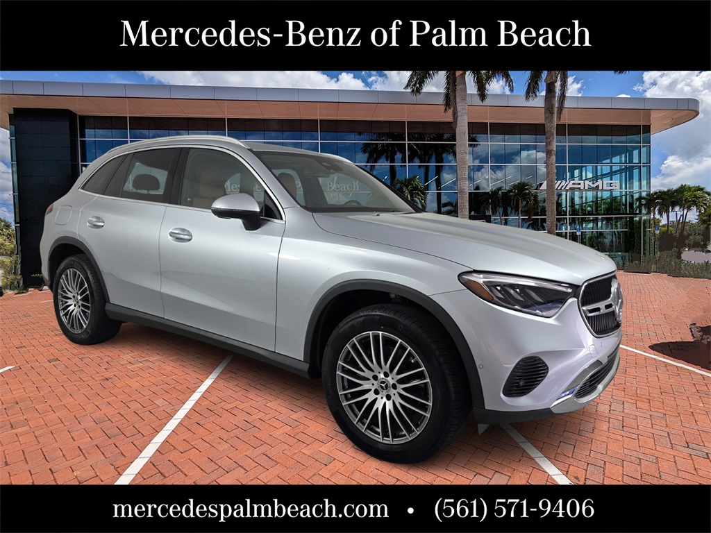 2025 Mercedes-Benz GLC Base's photo