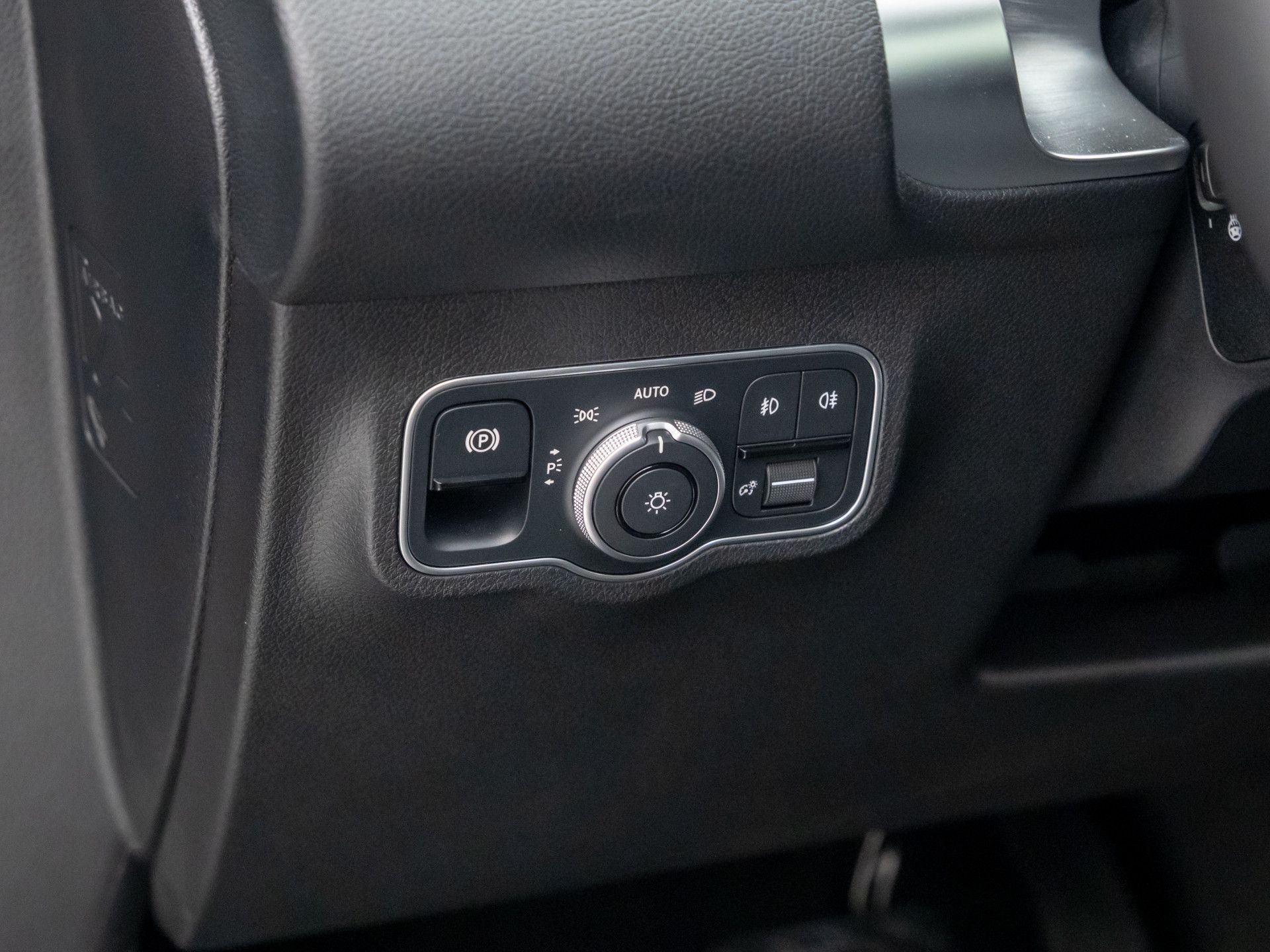 2025 Mercedes Benz GLB 250 4MATIC photo 19