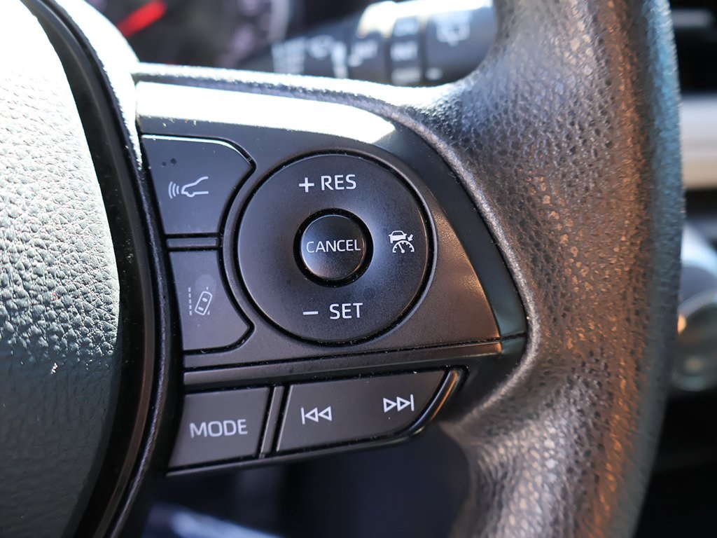 2022 Toyota RAV4 XLE photo 39