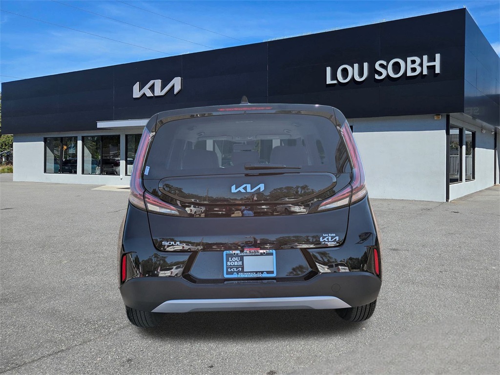 2025 Kia Soul LX photo 2