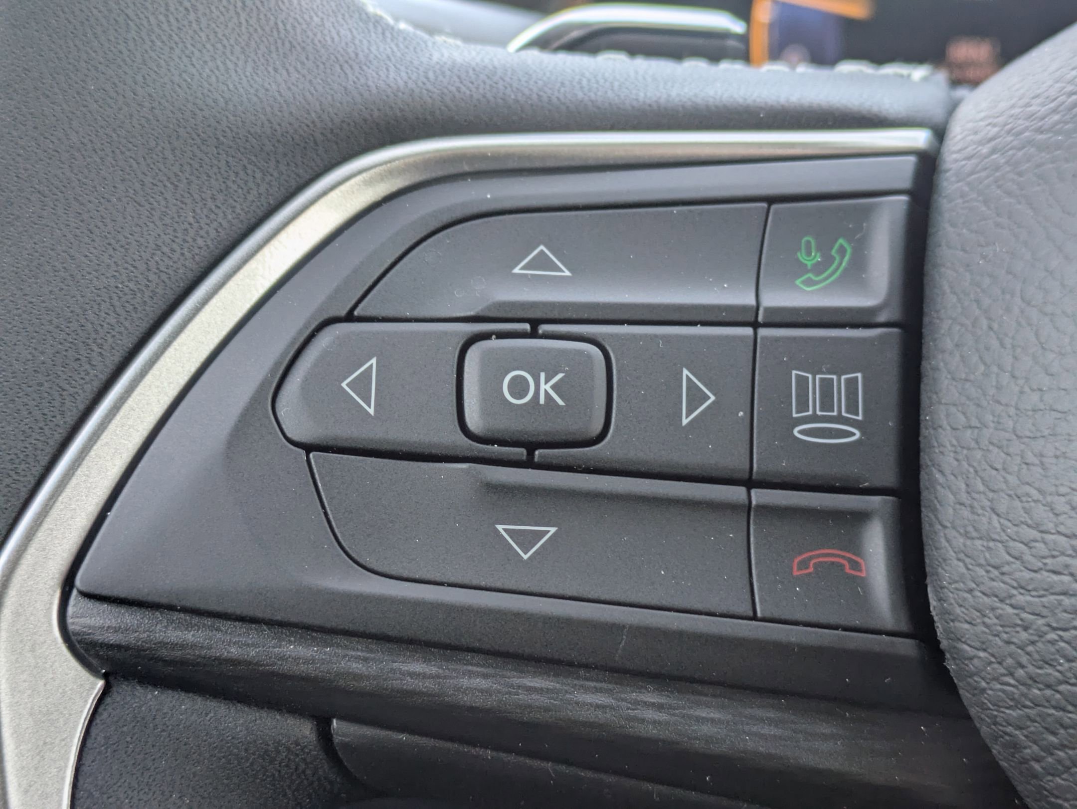 2025 Jeep Grand Cherokee Altitude X photo 11
