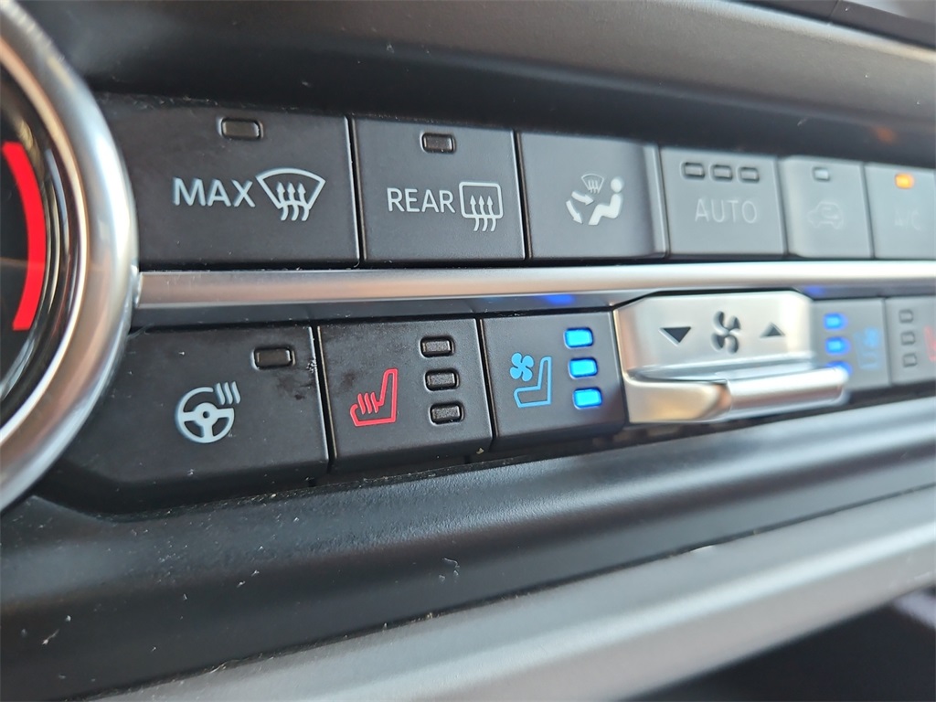 2023 Ford Expedition Limited photo 24